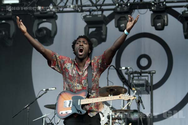 BLOC PARTY - 2012-08-24 - SAINT CLOUD - Domaine National - Grande Scene - Rowland Kelechukwu Okereke